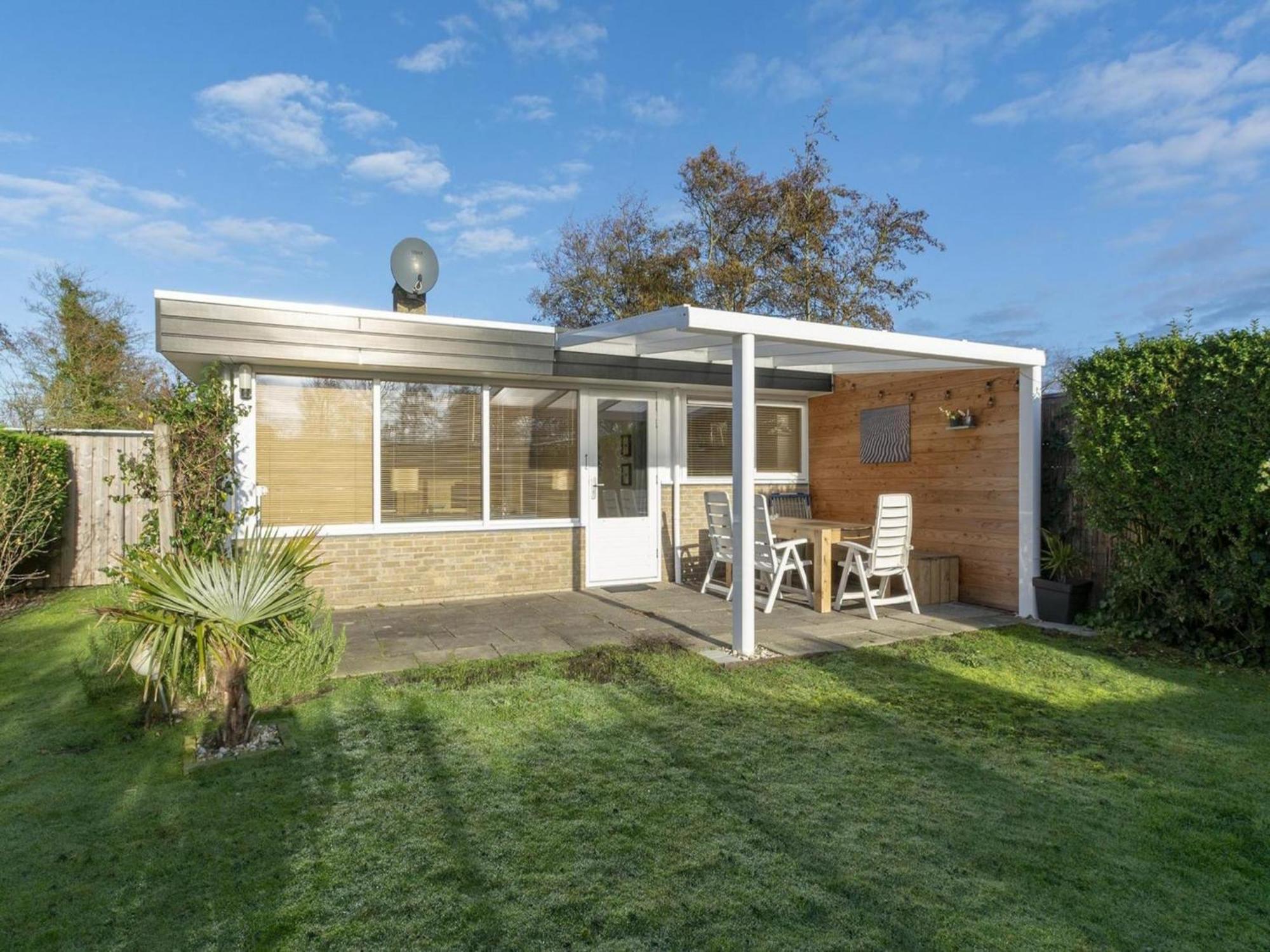 Attractive Holiday Home Close To Beach Sint Maartensvlotbrug Exterior foto